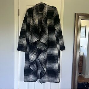 Forever 21 Women’s Plaid Longline Open-Front Coat – Size S